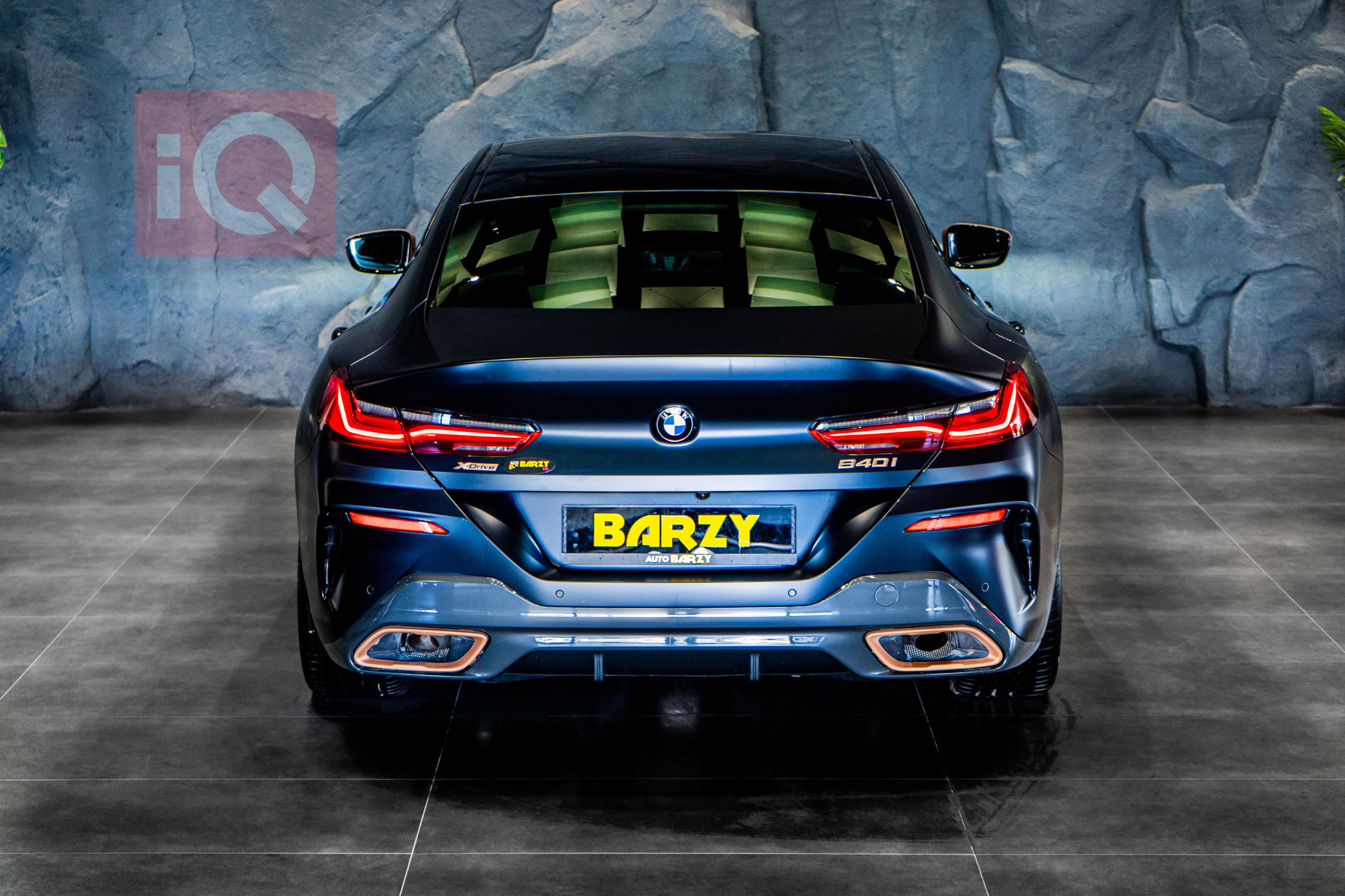 بي ام دبليو 8 الفئة